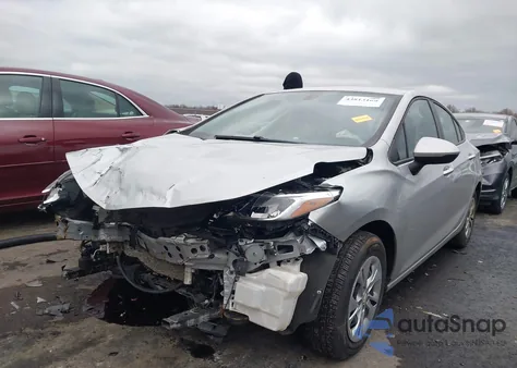 2019 Chevrolet Cruze Ls z USA, uszkodzony, nr VIN 1G1BC5SM0K7148875